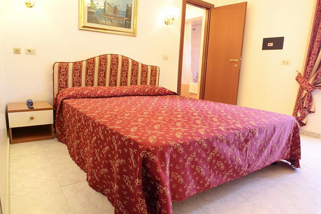 Hotel Euro Quiris Rome Buitenkant foto