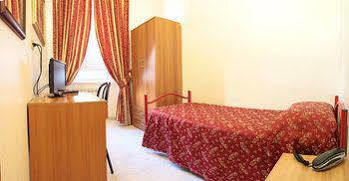 Hotel Euro Quiris Rome Buitenkant foto